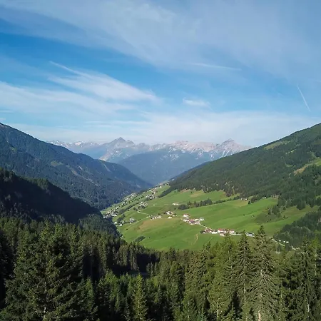 Grief 143- Naviser Huette *