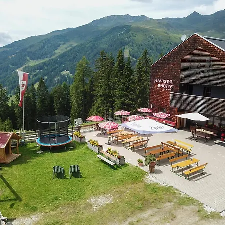 Grief 143- Naviser Huette