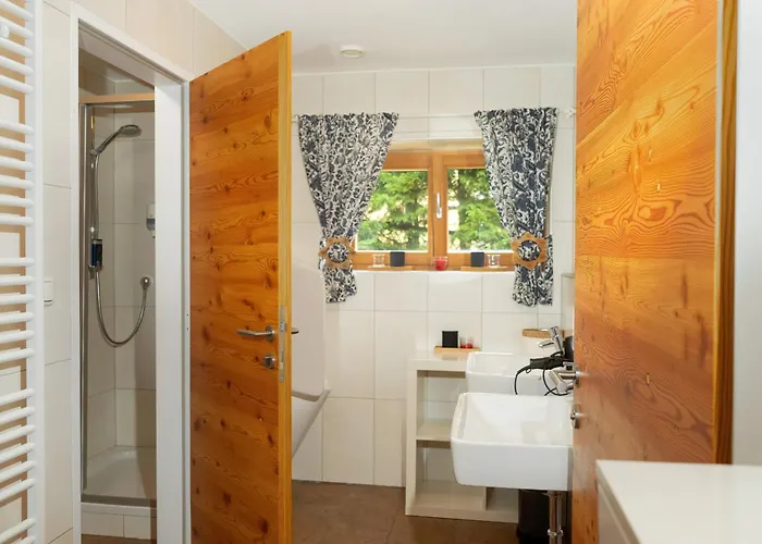 Grief 143- Naviser Huette Navis