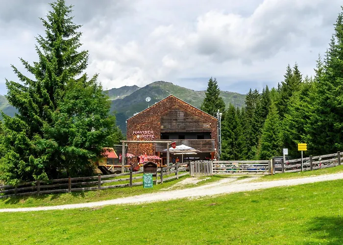 Grief 143- Naviser Huette *